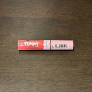 Covergirl Clean Fresh Yummy Gloss